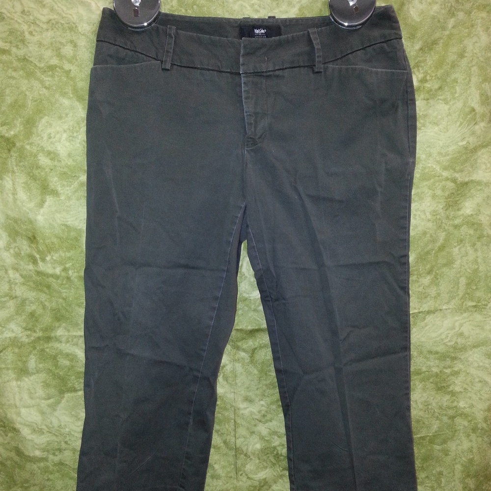 Mossimo size 8 dark military green Capri fit 3